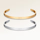 Paar-Armbänder, Set aus zwei Bar-Armbändern in Gold und Silber mit personalisierter Gravur, von Mon Chou